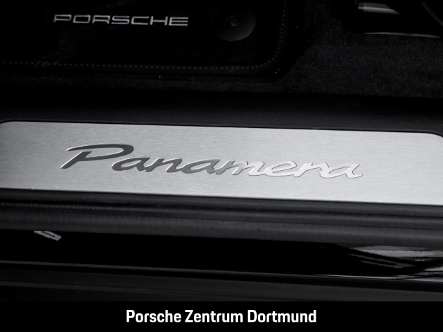 Porsche Panamera BOSE Panoramadach LED-Matrix