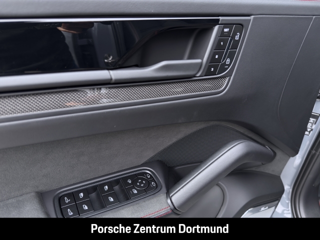 Porsche Cayenne GTS Coupe Burmester Panoramadach LED