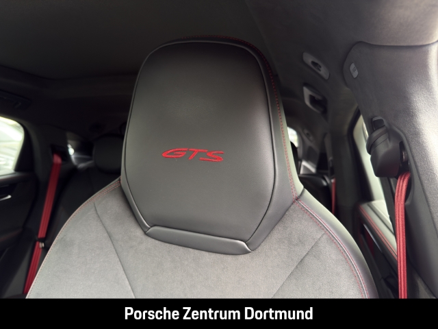 Porsche Cayenne GTS Coupe Burmester Panoramadach LED