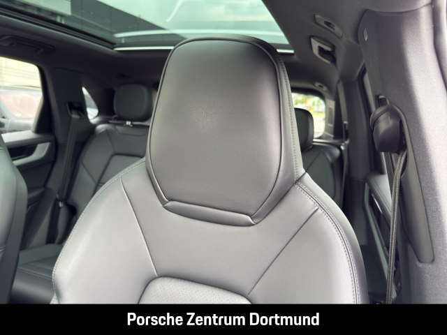 Porsche Cayenne S BOSE InnoDrive Panoramadach LED-Matrix