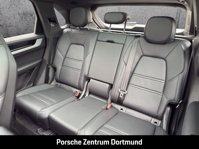 Porsche Cayenne S BOSE InnoDrive Panoramadach LED-Matrix