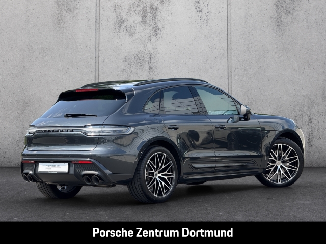 Porsche Macan Sportabgasanlage Panoramadach Luftfederung