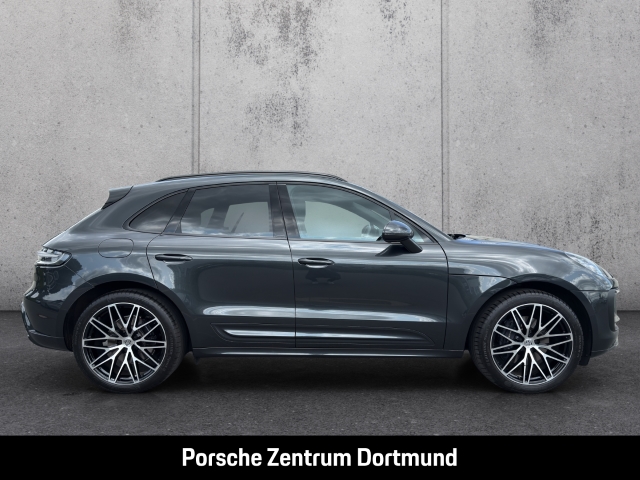 Porsche Macan Sportabgasanlage Panoramadach Luftfederung