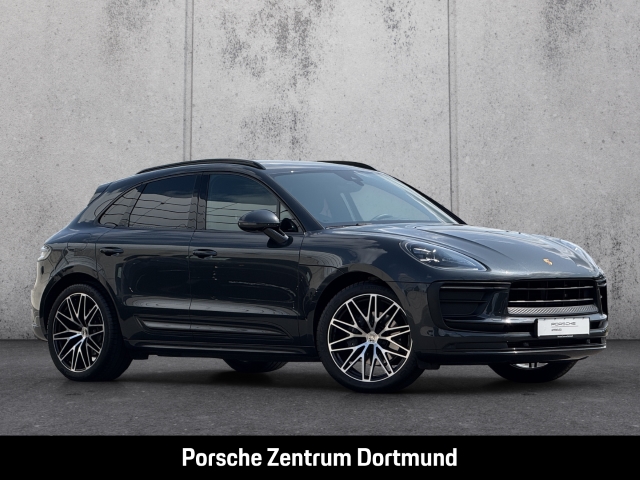 Porsche Macan Sportabgasanlage Panoramadach Luftfederung