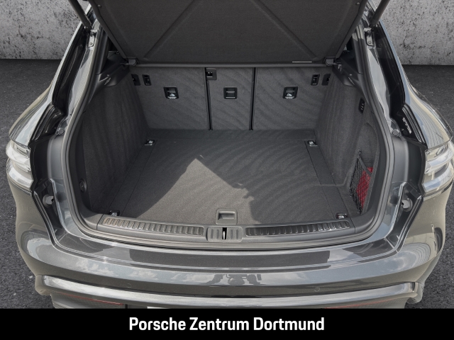 Porsche Macan Sportabgasanlage Panoramadach Luftfederung