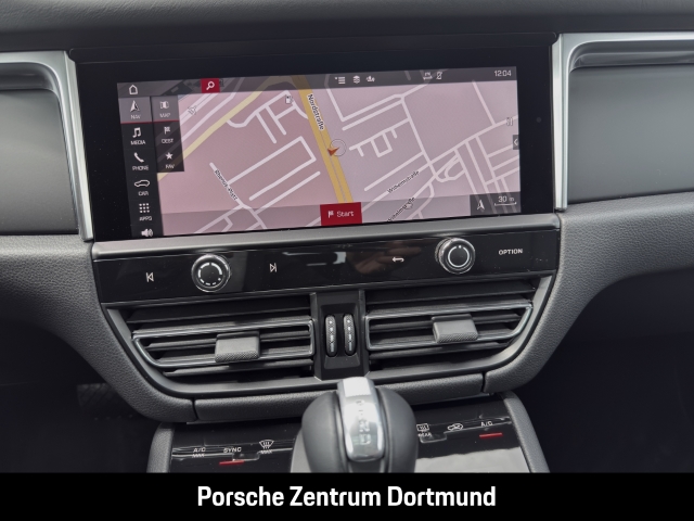 Porsche Macan Sportabgasanlage Panoramadach Luftfederung