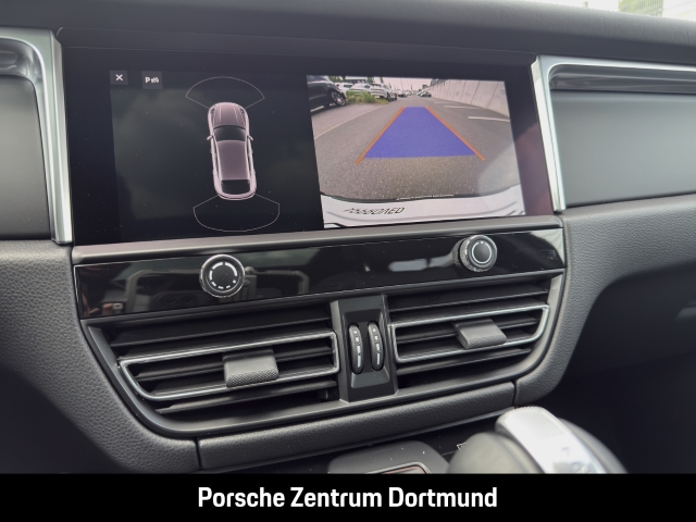 Porsche Macan Sportabgasanlage Panoramadach Luftfederung