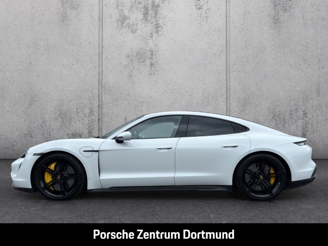 Porsche Taycan Turbo S BOSE Luftfederung LED-Matrix