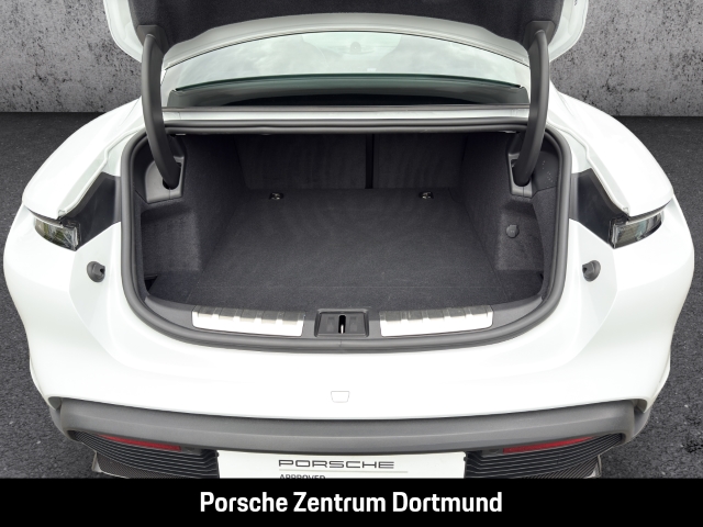 Porsche Taycan Turbo S BOSE Luftfederung LED-Matrix
