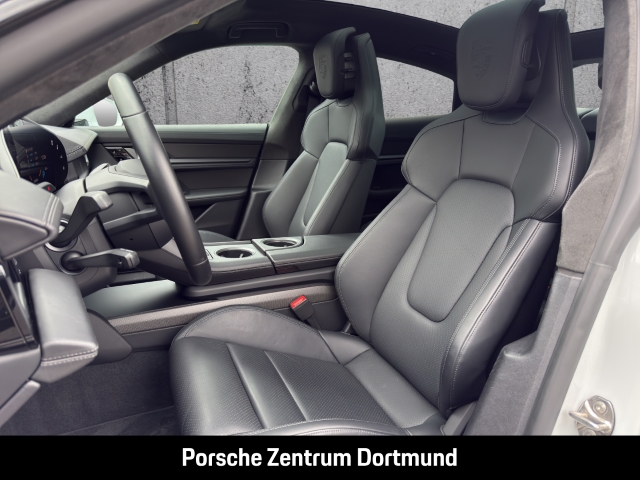 Porsche Taycan Turbo S BOSE Luftfederung LED-Matrix
