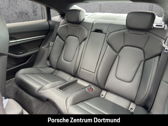 Porsche Taycan Turbo S BOSE Luftfederung LED-Matrix