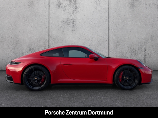 Porsche 992 911 Carrera 4 GTS BOSE Sportabgas HA-Lenkung
