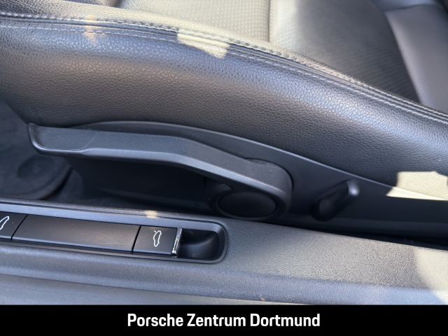 Porsche Boxster 718 Sportabgas Abstandstempomat 20-Zoll