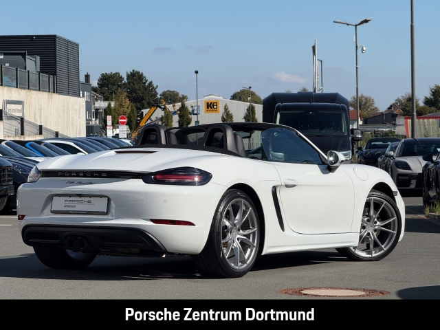 Porsche Boxster 718 Sportabgas Abstandstempomat 20-Zoll