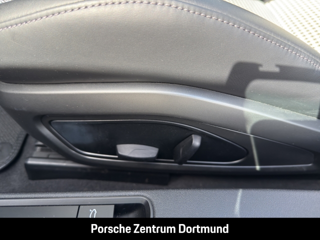 Porsche 992 911 Carrera 4S Cabriolet Hinterachslenkung