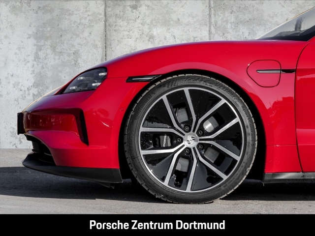 Porsche Taycan Sport Turismo BOSE Panorama LED-Matrix
