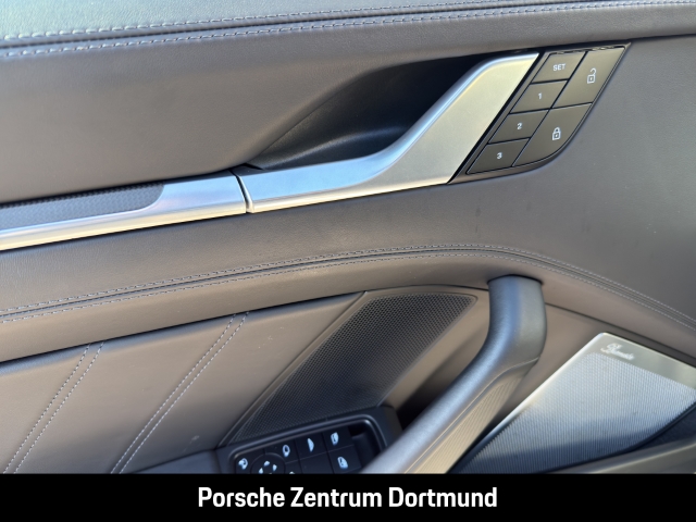 Porsche 992 911 Turbo S Cabriolet Burmester LED-Matrix