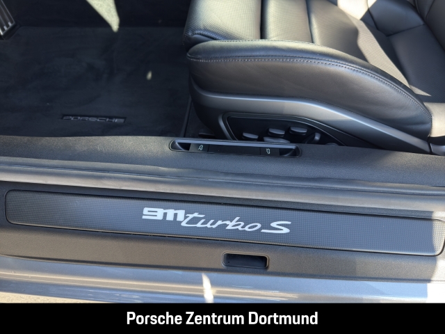 Porsche 992 911 Turbo S Cabriolet Burmester LED-Matrix