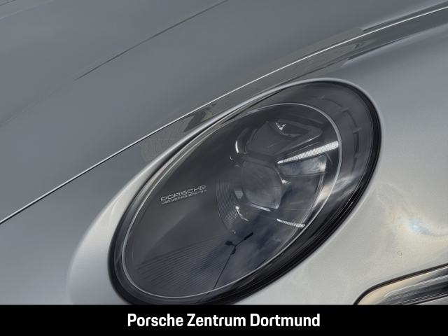 Porsche 992 911 Targa 4 GTS Burmester Nachtsicht LED