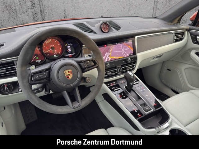Porsche Macan GTS Abstandstempomat Sportabgas Panorama