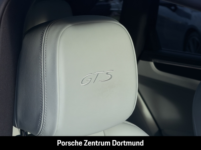 Porsche Macan GTS Abstandstempomat Sportabgas Panorama