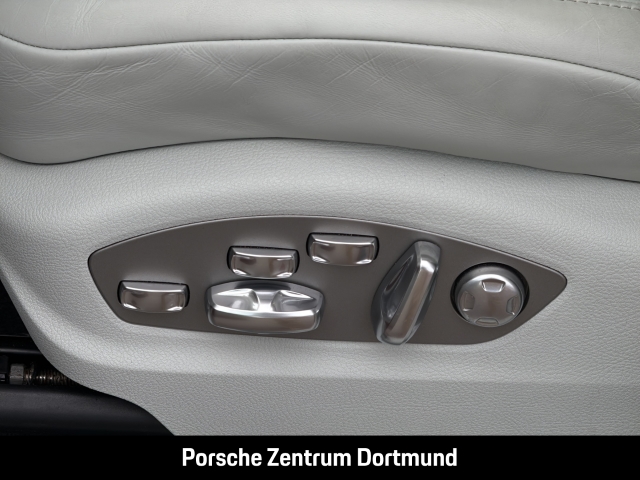 Porsche Macan GTS Abstandstempomat Sportabgas Panorama