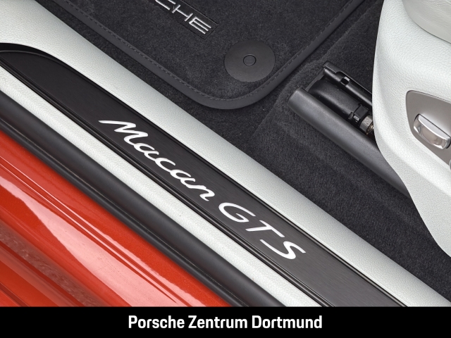 Porsche Macan GTS Abstandstempomat Sportabgas Panorama