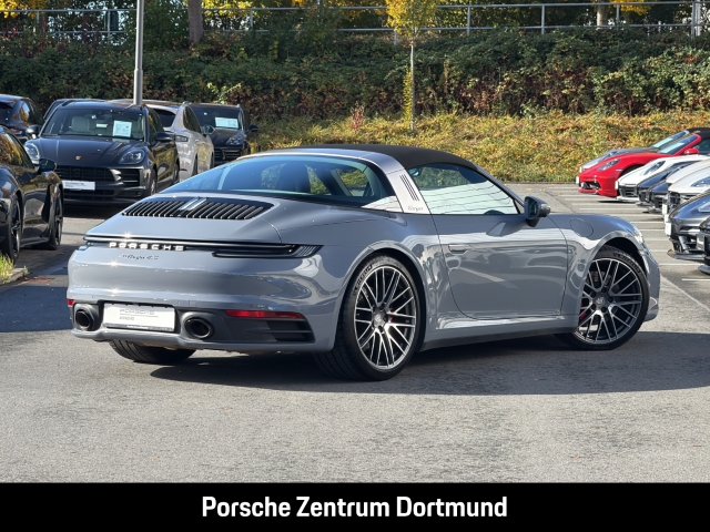 Porsche 992 911 Targa 4S InnoDrive Sportabgasanlage BOSE