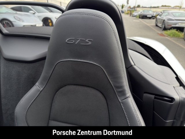 Porsche Boxster 718 GTS 4.0 BOSE Rückfahrkamera LED