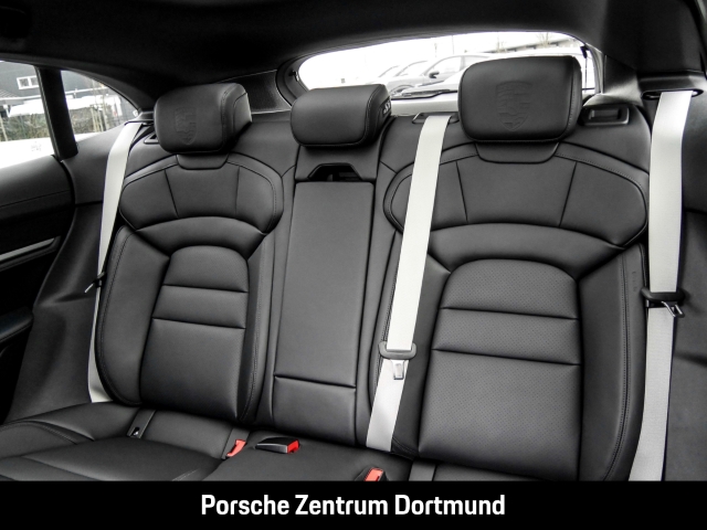 Porsche Taycan Sport Turismo BOSE Panorama LED-Matrix