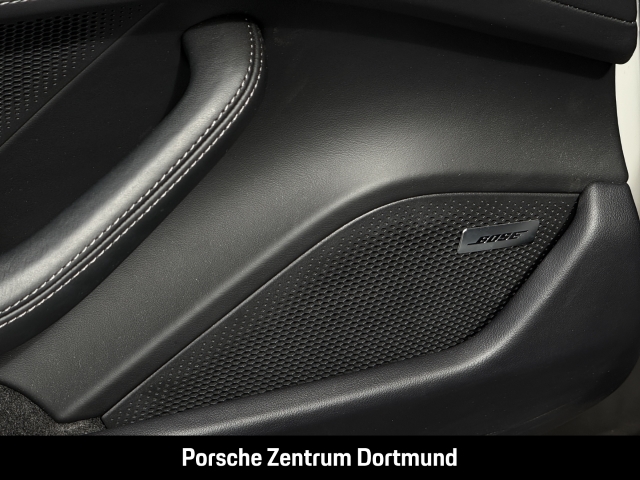 Porsche Taycan Sport Turismo BOSE Panorama LED-Matrix