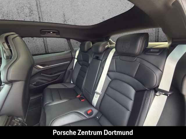 Porsche Taycan Sport Turismo BOSE Panorama LED-Matrix