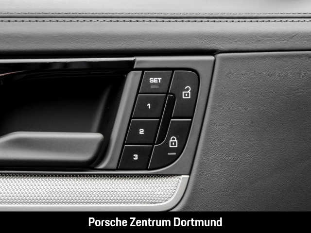 Porsche Cayenne E-Hybrid Abstandstempomat Surround-View