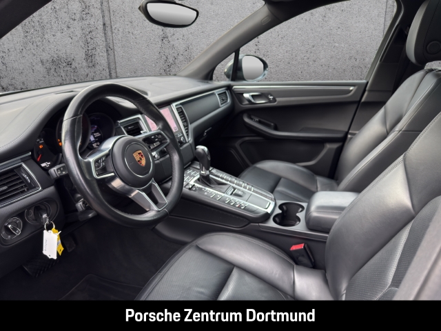 Porsche Macan Luftfederung Rückfahrkamera Panoramadach