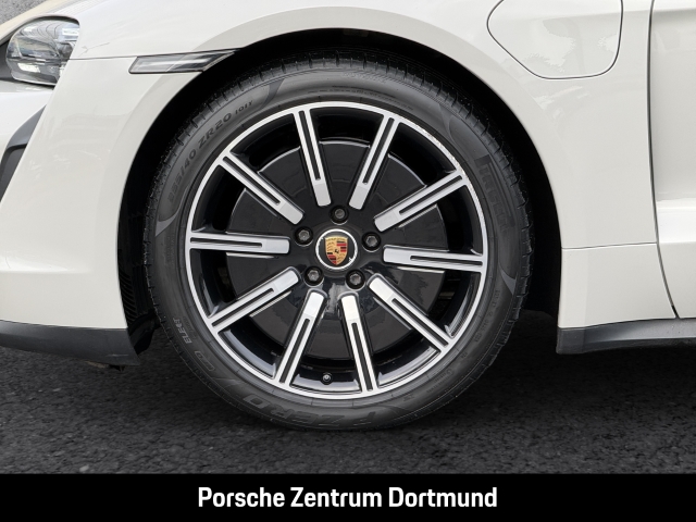 Porsche Taycan Sport Turismo Head-Up Surround-View BOSE