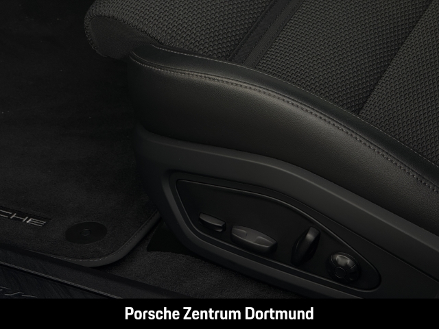 Porsche Taycan 4 Cross Turismo HA-Lenkung InnoDrive BOSE