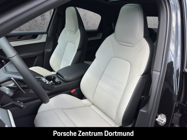 Porsche Cayenne S Coupe BOSE Panoramadach InnoDrive LED
