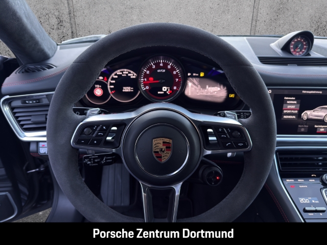 Porsche Panamera GTS Sport Turismo HA-Lenkung Nachtsicht