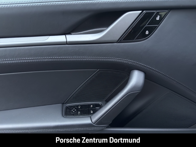 Porsche 992 911 Carrera 4 Liftsystem-VA Nachtsicht