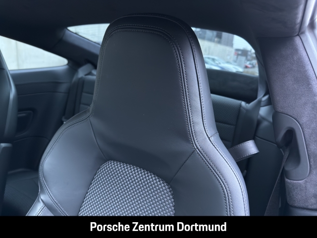 Porsche 992 911 Carrera 4 Liftsystem-VA Nachtsicht