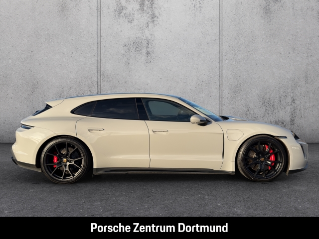 Porsche Taycan GTS Sport Turismo