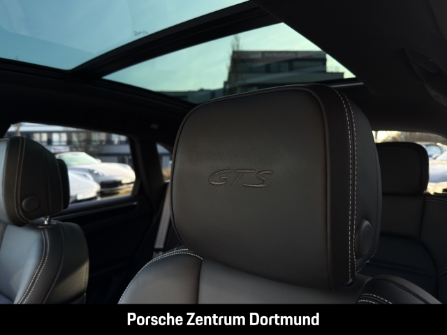 Porsche Macan GTS Surround-View BOSE Luftfederung 21-Zoll