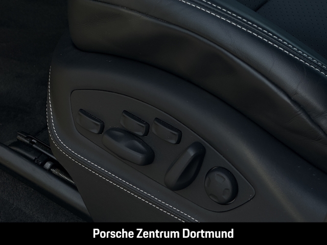 Porsche Macan GTS Surround-View BOSE Luftfederung 21-Zoll
