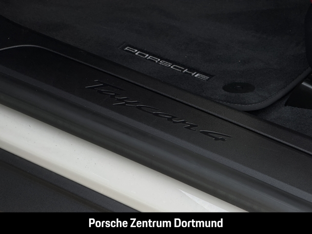 Porsche Taycan 4 Cross Turismo HA-Lenkung InnoDrive BOSE