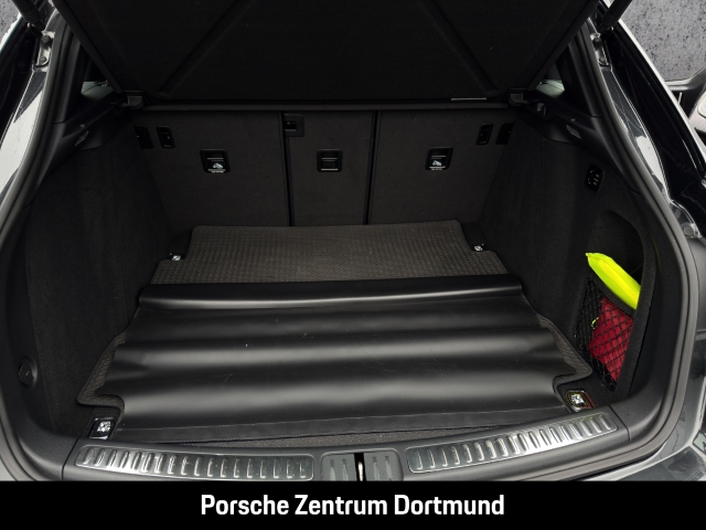 Porsche Macan GTS Surround View BOSE Sitzbelüftung BOSE