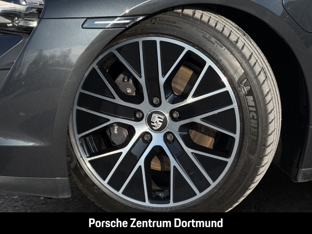 Porsche Taycan InnoDrive Head-Up LED-Matrix Luftfederung