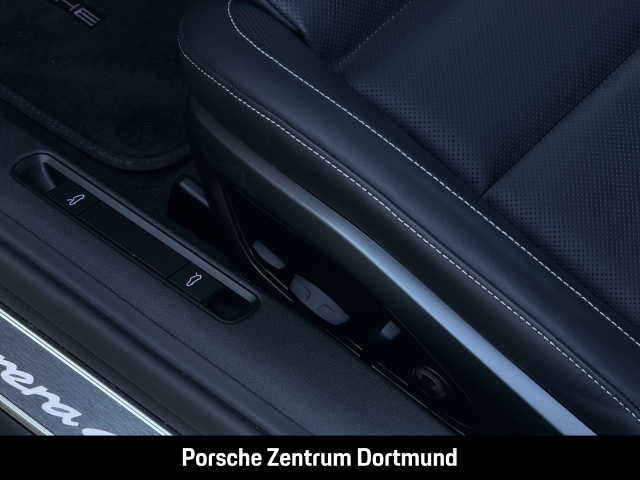 Porsche 992 911 Carrera 4S Cabrio InnoDrive LED-Matrix