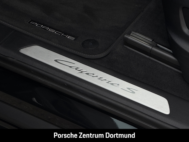 Porsche Cayenne S Coupe InnoDrive Head-Up Soft-Close