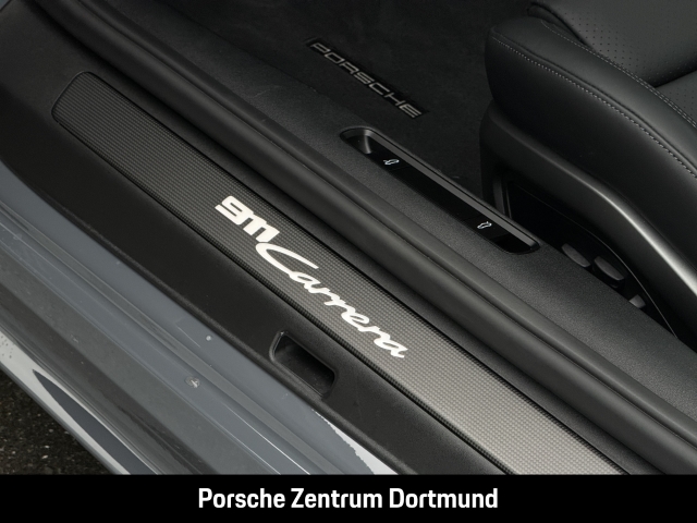 Porsche 992 911 Carrera Cabriolet Sportabgas BOSE 21Zoll