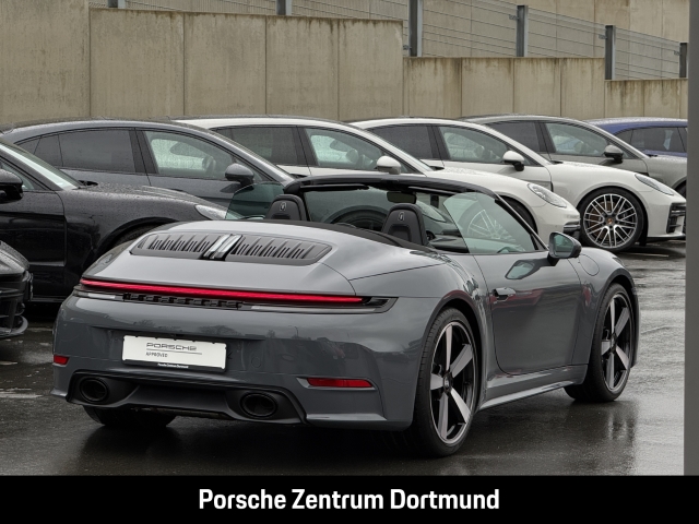 Porsche 992 911 Carrera Cabriolet Sportabgas BOSE 21Zoll